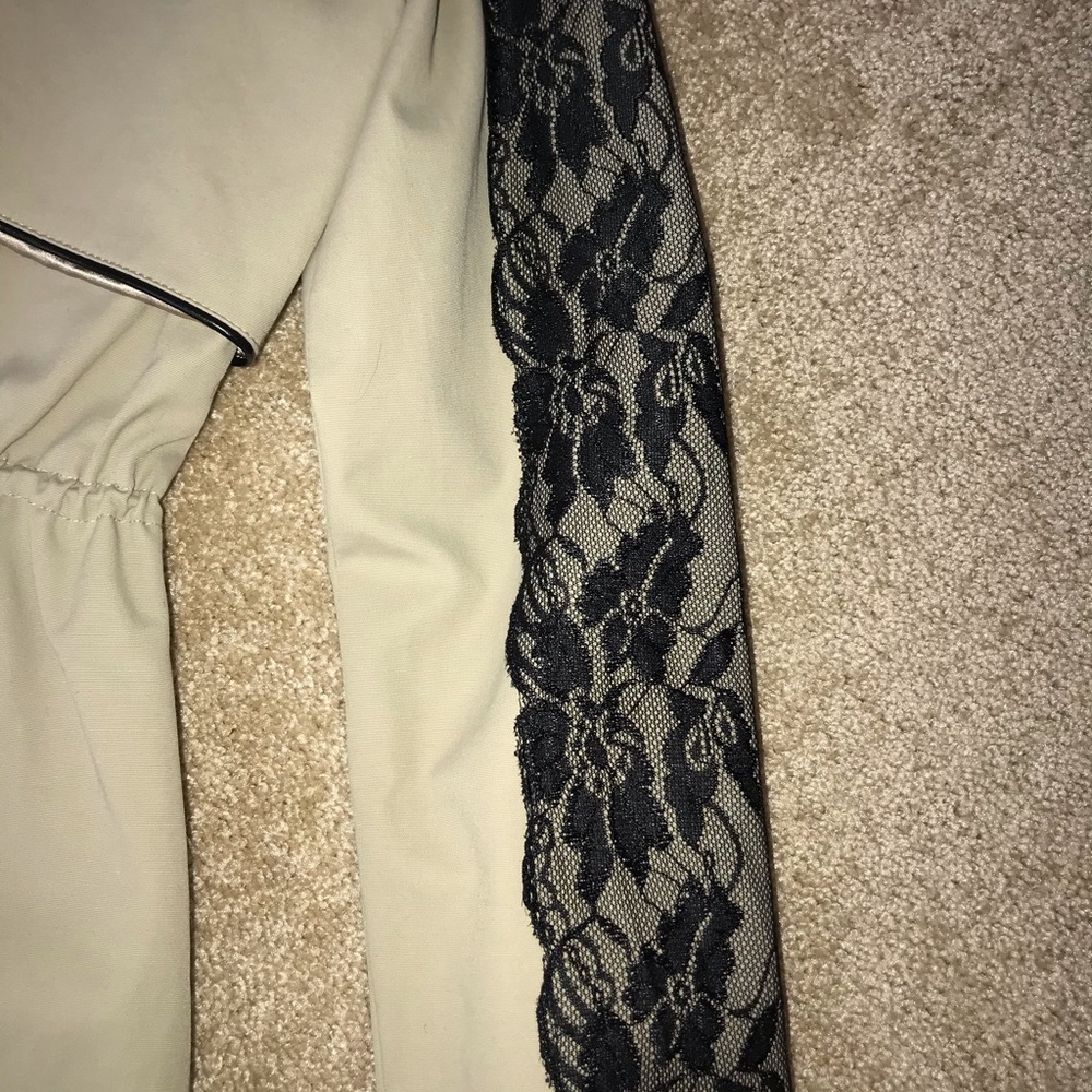 Coat - Picture 4 of 5